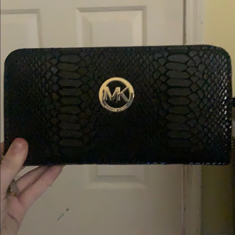 Michael Kors wallet